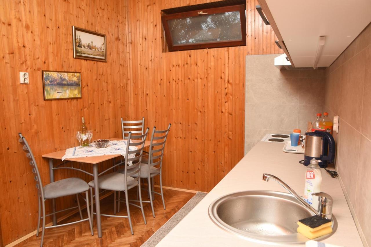 Apartman Woolf Senta Extérieur photo